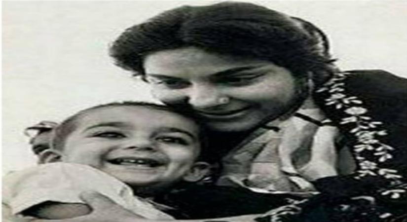 Sanjay Dutt on Nargis' death anniversary: Not a day goes by when I don't miss you Ma! ( Credit : Sanjay dutt/instagram)