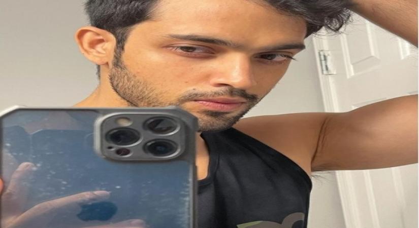 Parth Samthaan shows how to click a natural selfie. ( Credit : Parth Samthaan/instagram)
