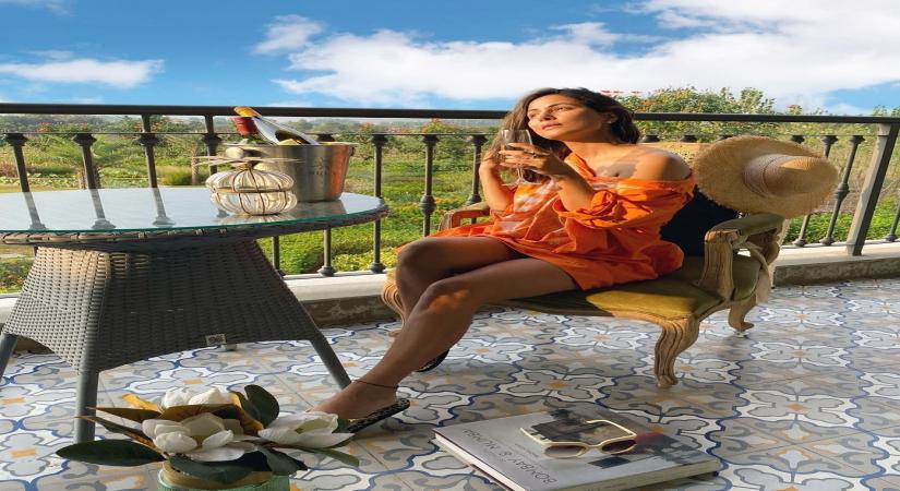 Why Covid positive Hina Khan is a 'helpless daughter'