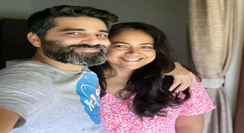 Sameera Reddy posts 'exhausted parents selfie', says 'stronger together'