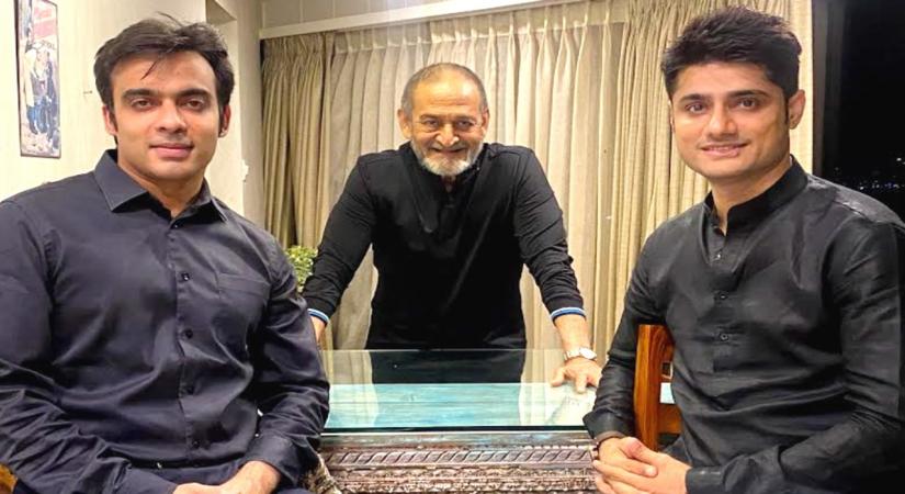 Mahesh Manjrekar to direct Vinayak Damodar Sawarkar biopic