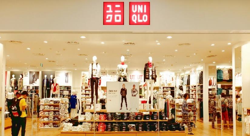 uniqlo-store-inside-728