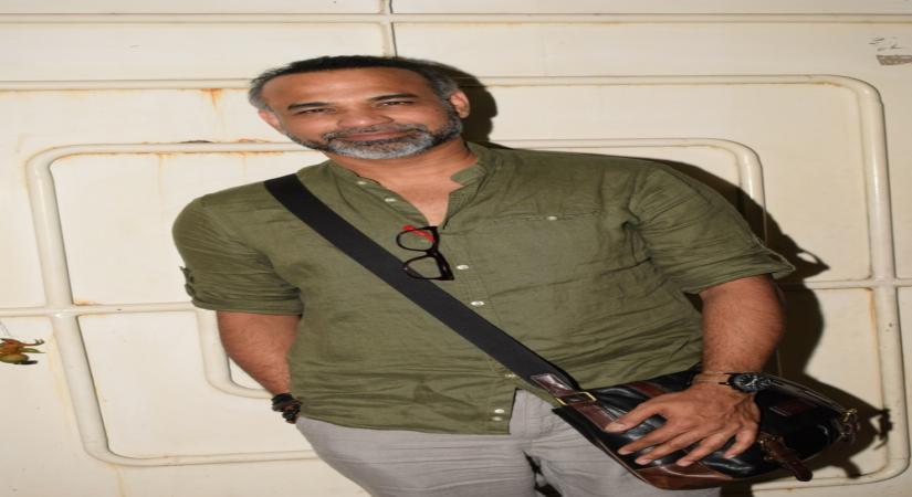 'Delhi Belly' director Abhinay Deo working on script in same space as 2011 hit