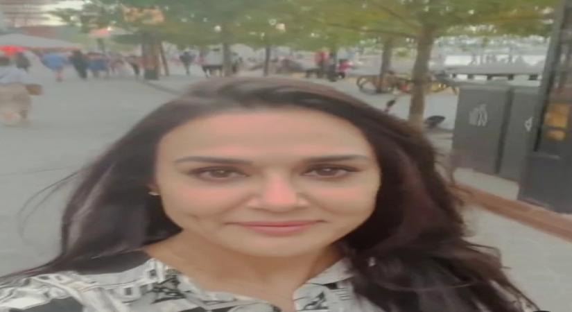 Preity Zinta: Feels awesome to see people out after months of being locked.(photo:instagram)