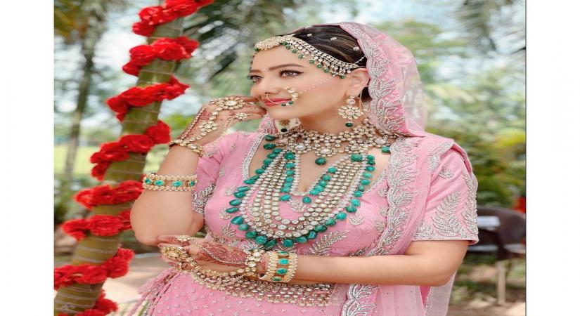 Madalsa Sharma wore a 10-kilo lehenga for wedding scene in 'Anupamaa'