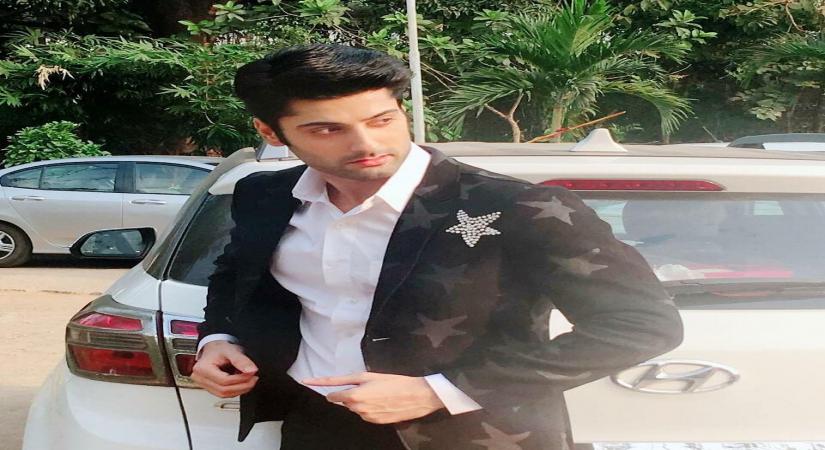 Hitanshu Jinsi is TV's new lord Vishnu.