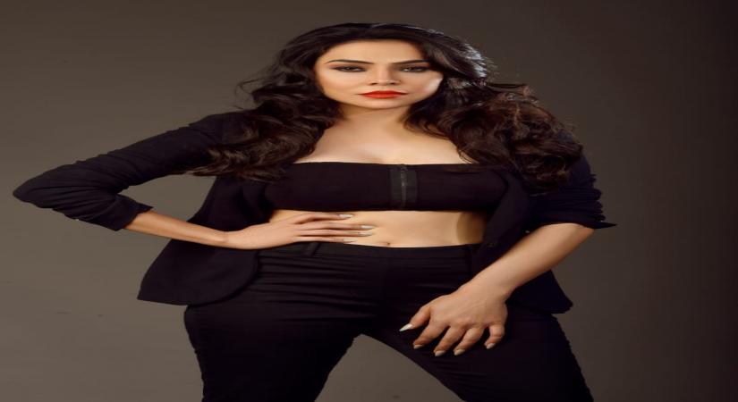 Nikita Rawal files FIR against stalker.