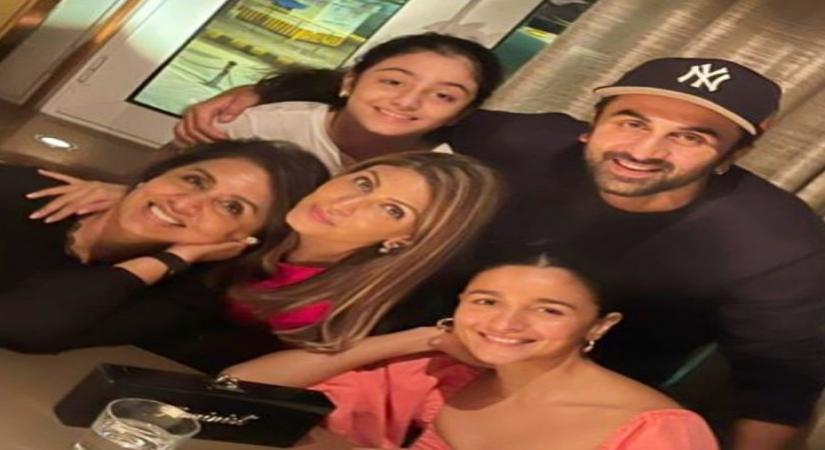 Neetu Kapoor's 'world' includes Ranbir, Alia, Riddhima.(photo:instagram)
