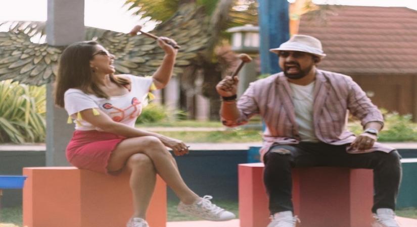 Sunny Leone plays 'whack a mole' with Rannvijay.(photo:instagram)