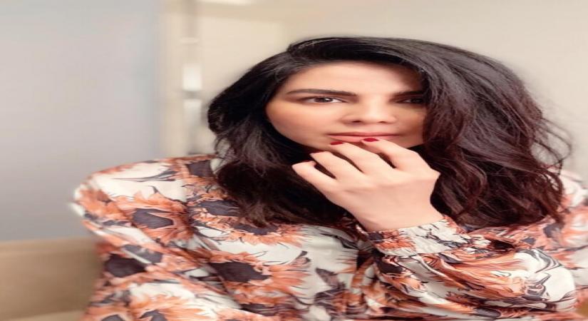 Kirti Kulhari is 'cool as a cucumber and hot as fire' in 'Shaadisthan'