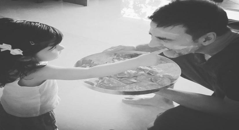 Twinkle shares Akshay Kumars photo with daughter says he is her wall.