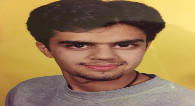 Maniesh Paul shares throwback pic from Delhi days  (Photo:Instagram)