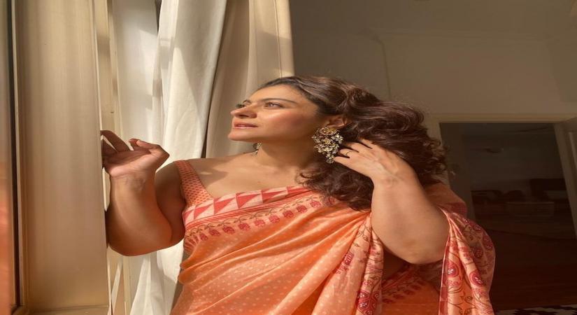Kajol poses in 'beloved saree' ( CREDIT : KAJOL/INSTAGRAM)