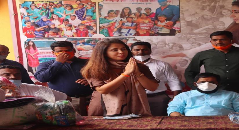 URMILA MATONDKAR spreads radiance in gloomy flood-ravaged villages of Raigad & Ratnagiri