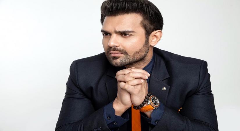 Mimoh Chakraborty spends time e-learning