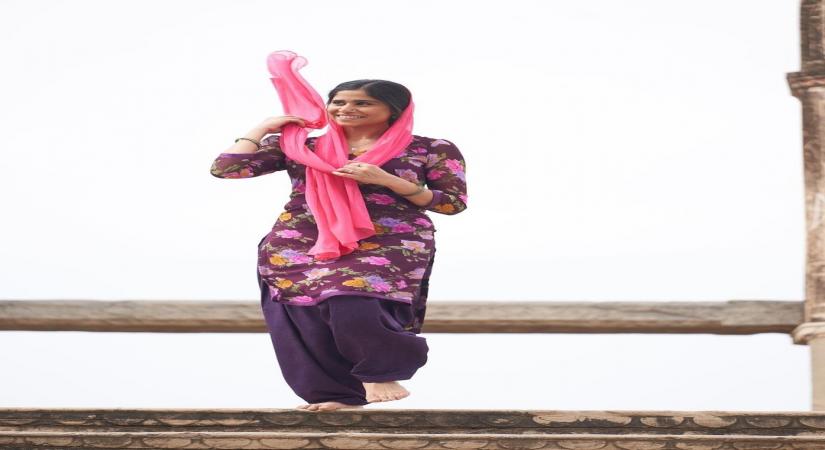 Sai Tamhankar learnt Urdu for her role in 'Mimi'
