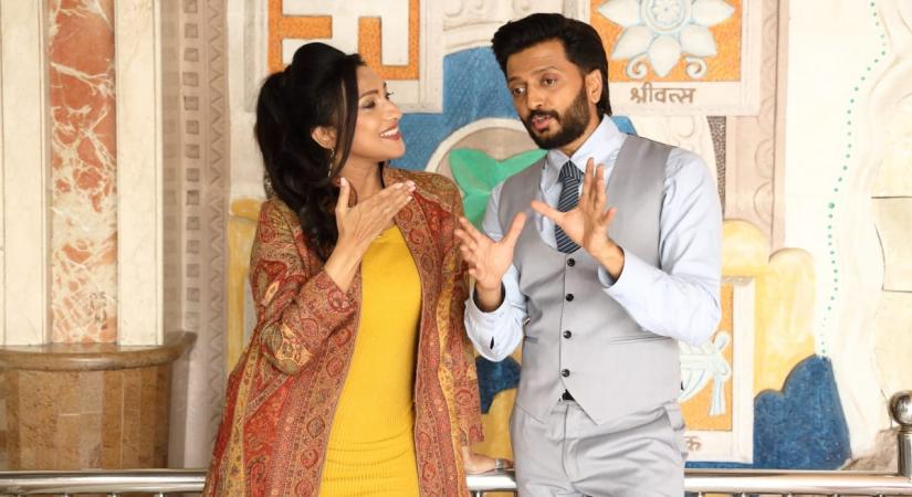 Rituparna Sengupta: Gracious of Riteish Deshmukh to do cameo in Bengali film(Photo:Instagram)
