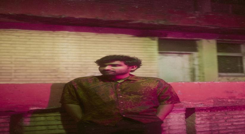 Prateek KuhadÃ¢ÂÂs Ã¢ÂÂShehron Ke RaazÃ¢ÂÂ music video released
