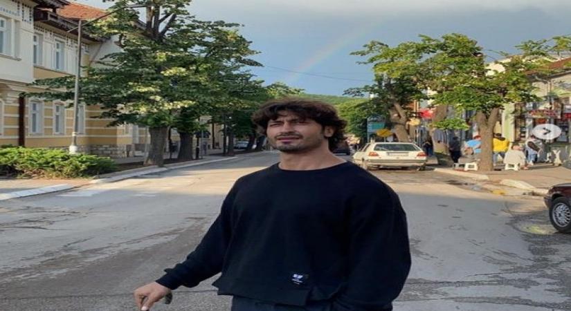 Vidyut Jammwal counts his 'rainbows' not 'thunderstorms' ( credit : Vidyut Jammwal/instagram)