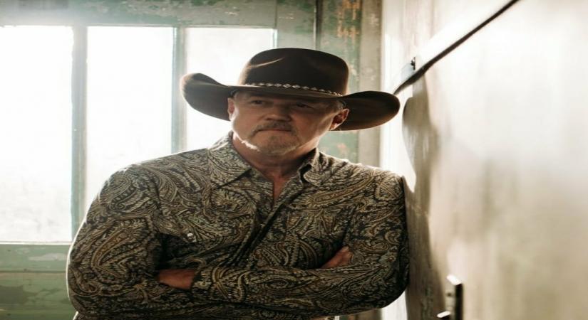 Trace Adkins to perform at ACM Honours on Aug 25.