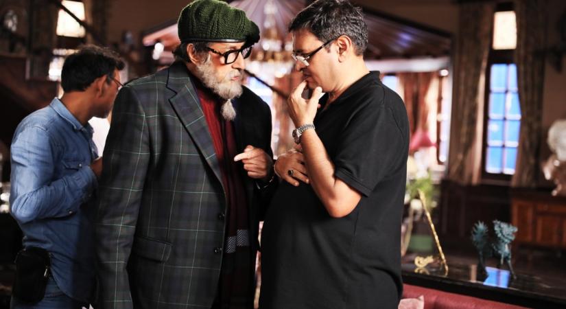 Amitabh doesn't act like a superstar on set, says director Rumy Jafry.