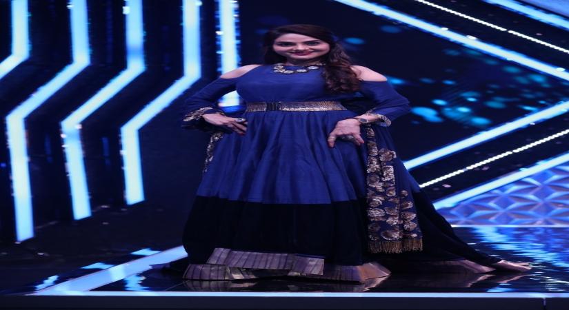 Madhoo Shah enlivens Super Dancer Chapter 4.