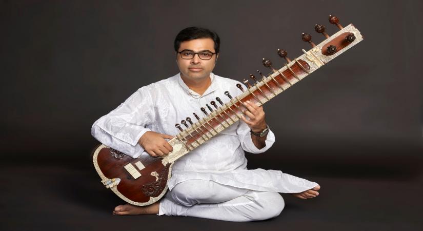 Zakir Hussain, Purbayan Chatterjee's 'Unbounded' released today.
