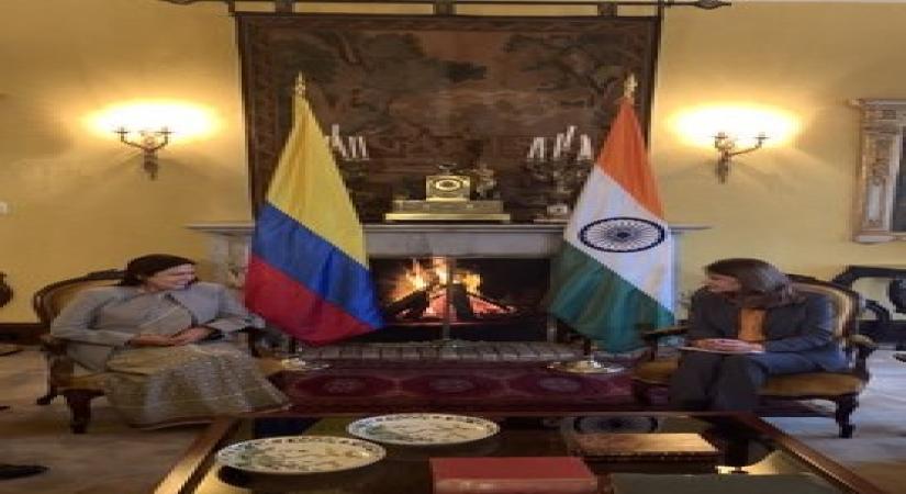 India's Minister of State for External Affairs Meenakshi Lekhi and Marta Lucia Ramirez, the Vice President and Foreign  Minister of Colombia, signed a memorandum of understanding on space cooperation on September 6, 2021.(photo:  https://twitter.com/M_Lekh)