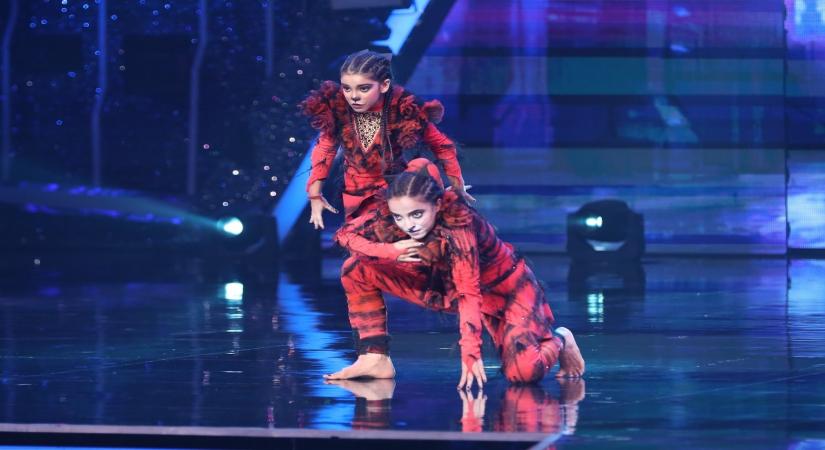 Contestant Neerja and her guru Bhawna impress Sanjay Dutt in Super Dancer 4.