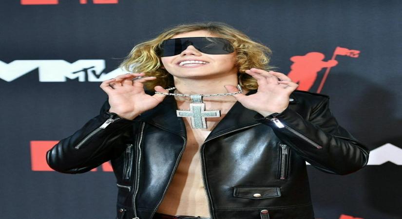The Kid Laroi announces 51-date 'End of the World tour' 2022.