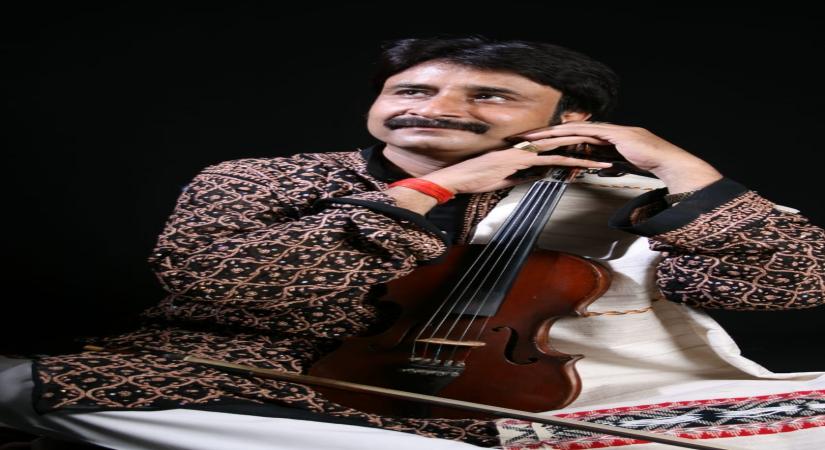Violinist Santosh Nahar