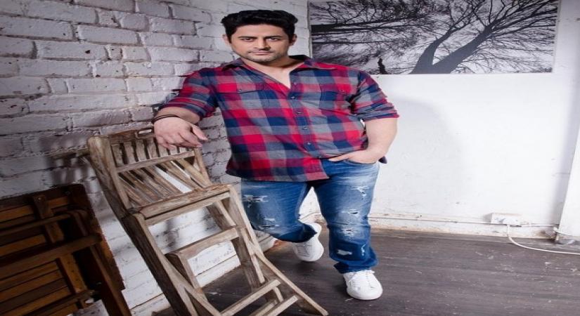 Mohit Raina.