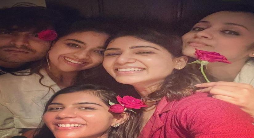 This is Samantha-style 'girl bonding'.