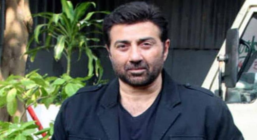 Sunny Deol recalls working with dad Dharmendra as 'Indian' completes 20 yrs.