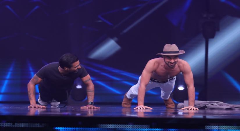 Remo D'Souza beats Raghav Juyal in push-ups challenge on 'Dance+ 6'