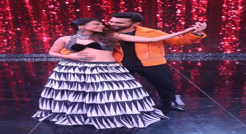 Nia Sharma, Rahul Vaidya on 'Zee Comedy Show' to promote music video.
