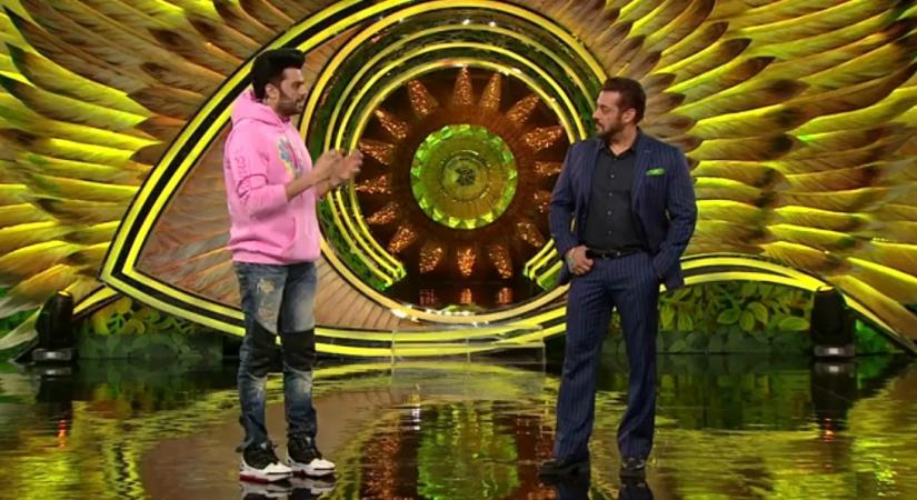 Maniesh Paul and Salman khan.