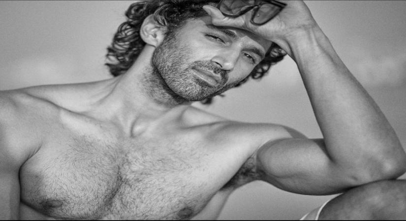 ADITYA ROY KAPUR.