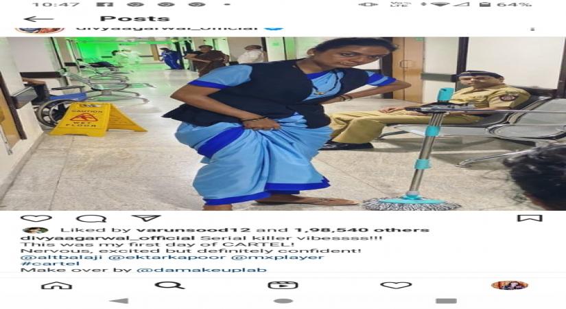 Divya Agarwal posts her 'cleaning woman' look, takes fans by surprise.