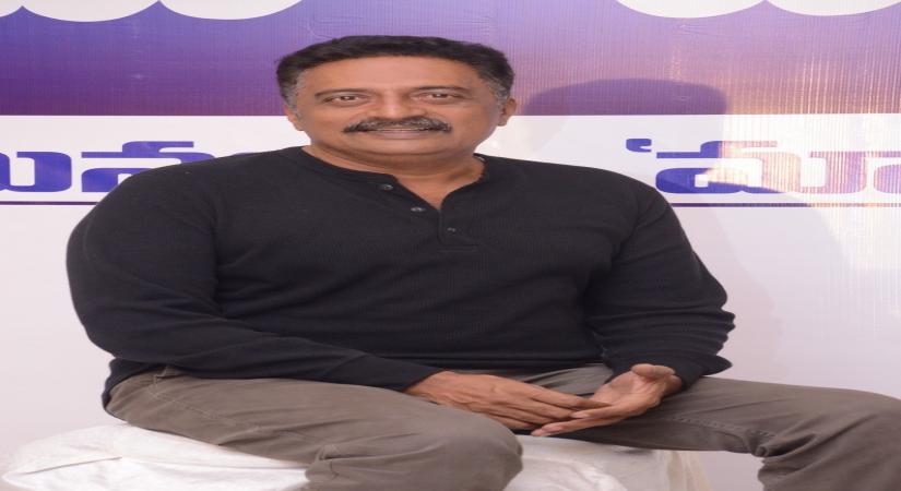Prakash Raj takes on Vishnu Manchu in direct fight for MAA president