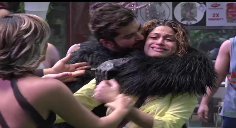 Shamita hugs Raqesh from this promo