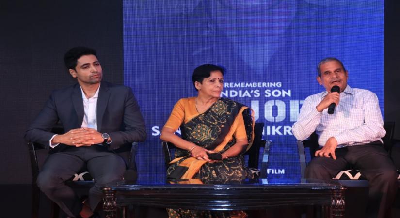 Mumbai : Saiee Manjrekar and Adivi Sesh at Press Conference of Upcoming film MAJOR in Mumbai on Friday, November 26, 2021.(Photo: Sanjay Tiwari/IANS)