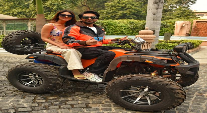 New Delhi : Bollywood Actor Ayushman Khurana and Actress Vaani Kapoor pose for photograph during promotion for their film Chandigarh Kare Aashiqui in New Delhi on saturday November 13, 2021.(Photo: Anupam Gautam/IANS)