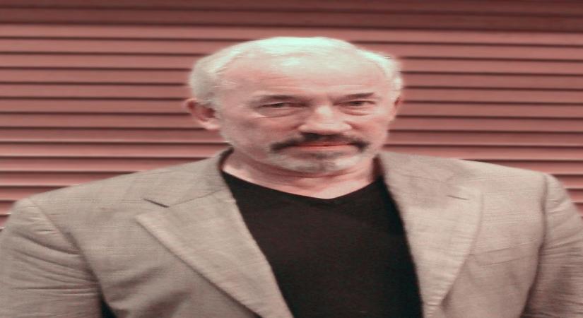 Simon Callow(photo:wikipedia.org)