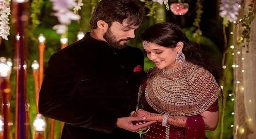 Actors Arav and Raahei.
