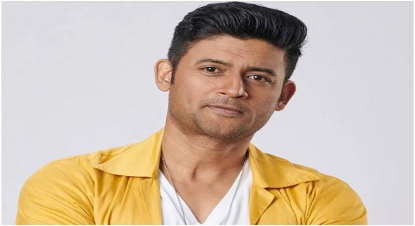 Manav Gohil.