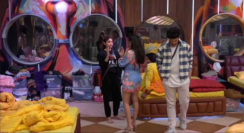 'Bigg Boss 15': Tejasswi and Karan fight during captaincy task
