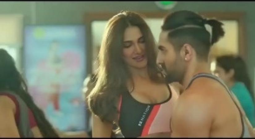 'Tumbe Te Zumba' sets the mood for 'Chandigarh Kare Aashiqui'