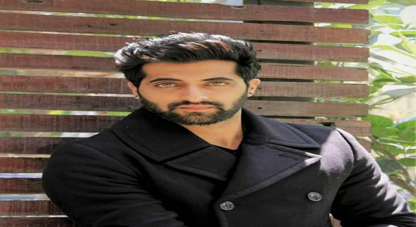 Akshay Oberoi.