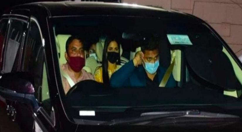 Katrina-Vicky Kaushal reach wedding destination, wedding rituals start from today.